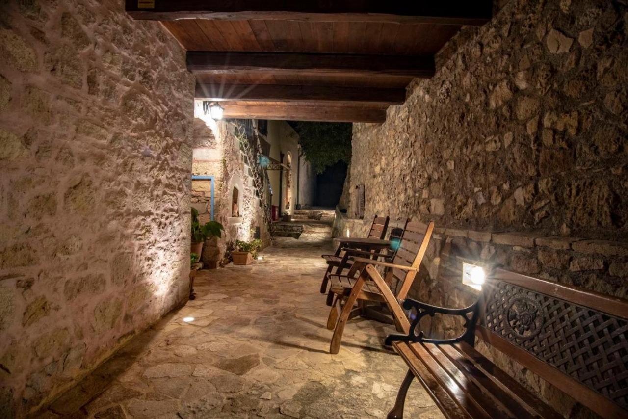 Stamatogiannis Traditional Apartments Καλυβιανή Εξωτερικό φωτογραφία